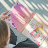 Belle illustration du livre personnalisé pour enfants et maman qui est un cadeau unique pour la fête des mères.