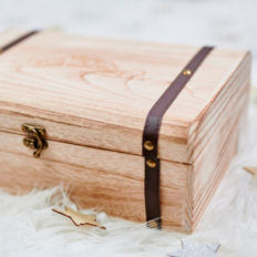 Coffre en bois & peluches